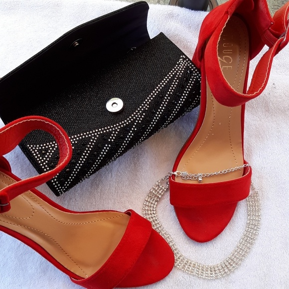 HAND PURSE - Picture 5 of 5